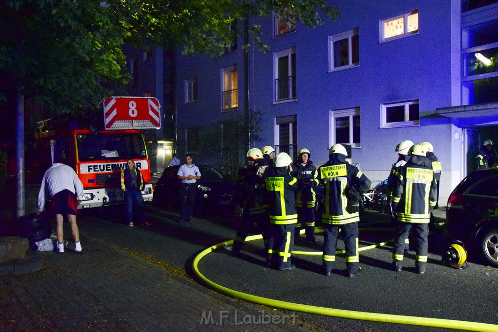 Feuer 2 Y Kellerbrand Koeln Ostheim Ruppinerstr P210.JPG - Miklos Laubert
